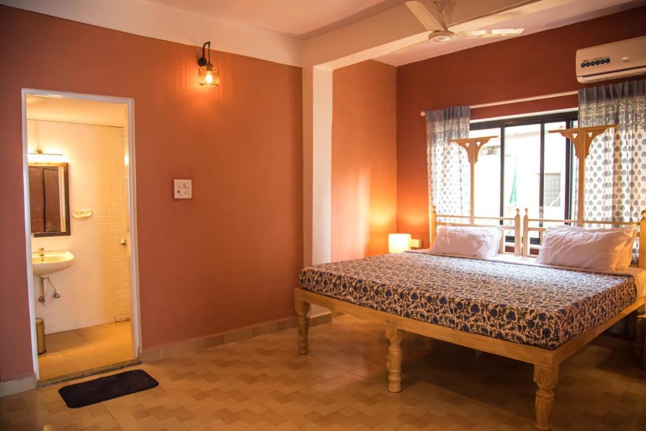 Coco Moon Hotel Morjim Ngoại thất bức ảnh