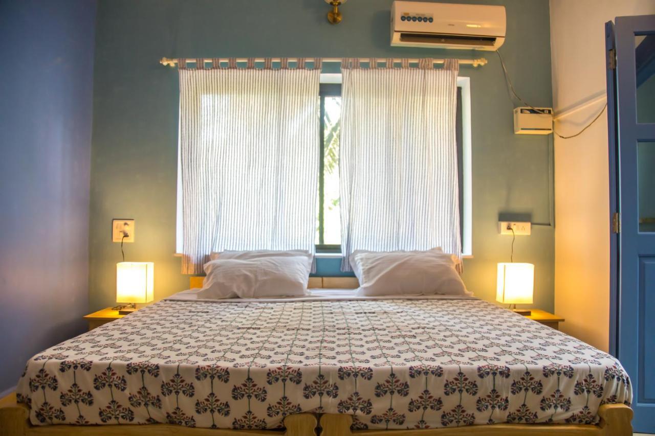 Coco Moon Hotel Morjim Ngoại thất bức ảnh
