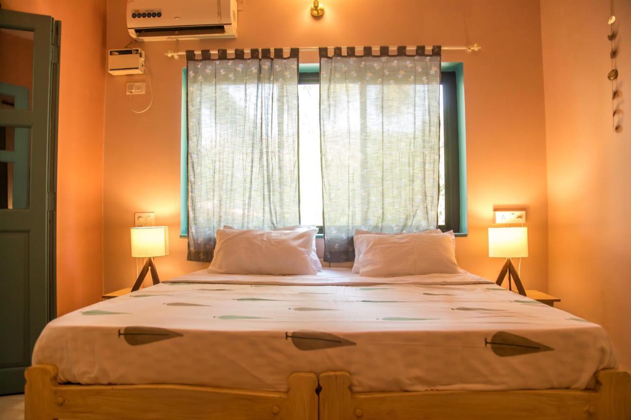Coco Moon Hotel Morjim Ngoại thất bức ảnh