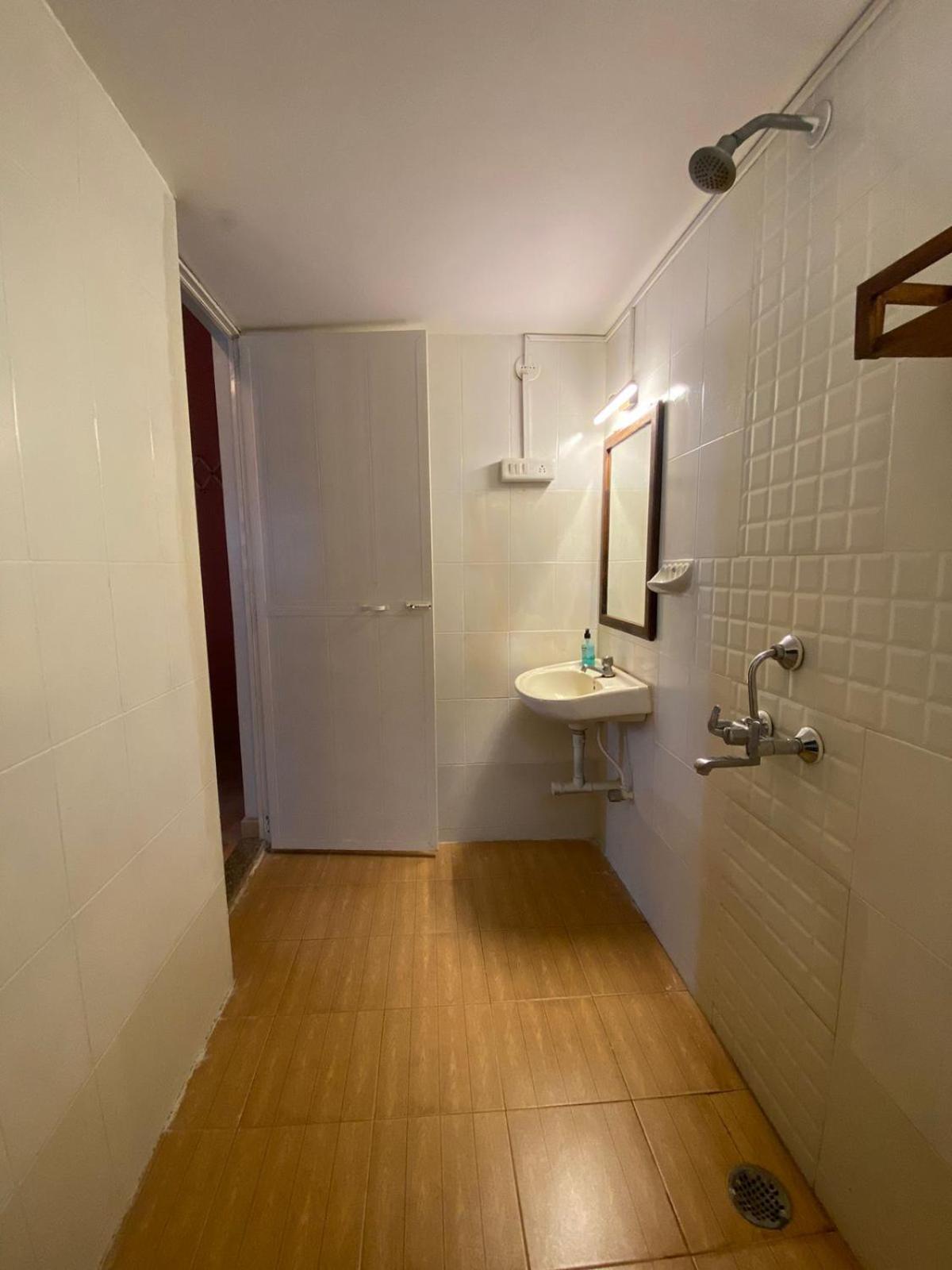 Coco Moon Hotel Morjim Ngoại thất bức ảnh